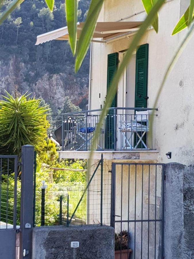 mini cà del Borgo Appartamento Finale Ligure Esterno foto